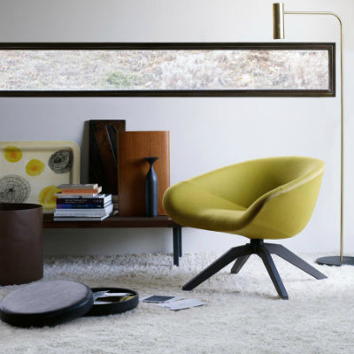 Mart armchair (wooden base)